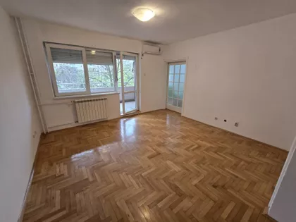 Nede Spasojević | 4zida.rs