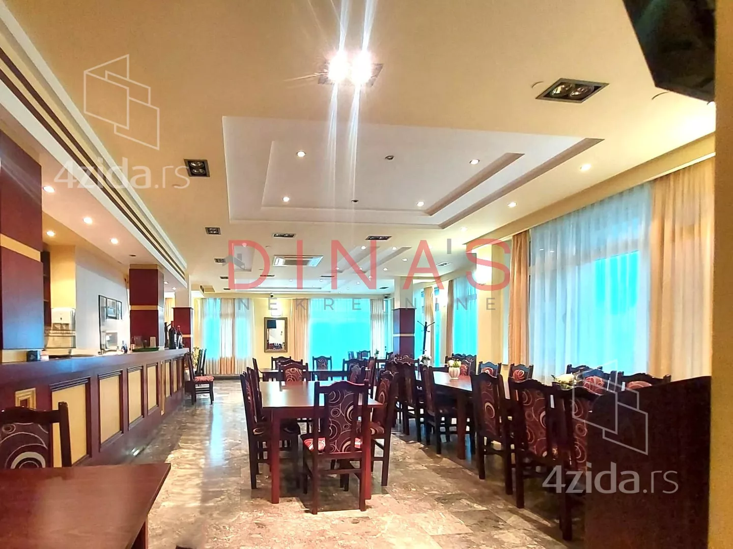 Poslovni prostor | 4zida