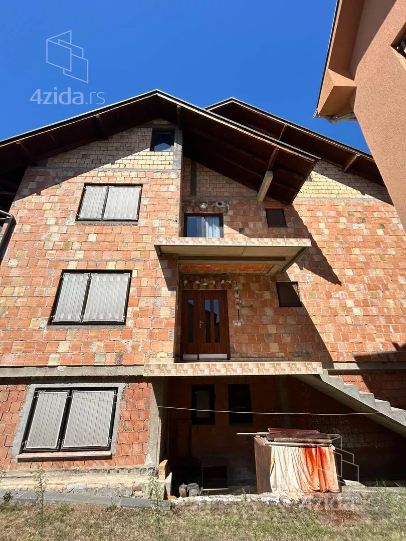 4-etažna kuća | 4zida