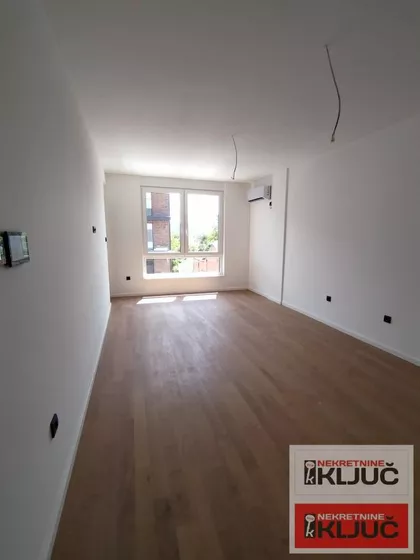 Bulevar Patrijarha Pavla (Somborski Bulevar) | 4zida.rs