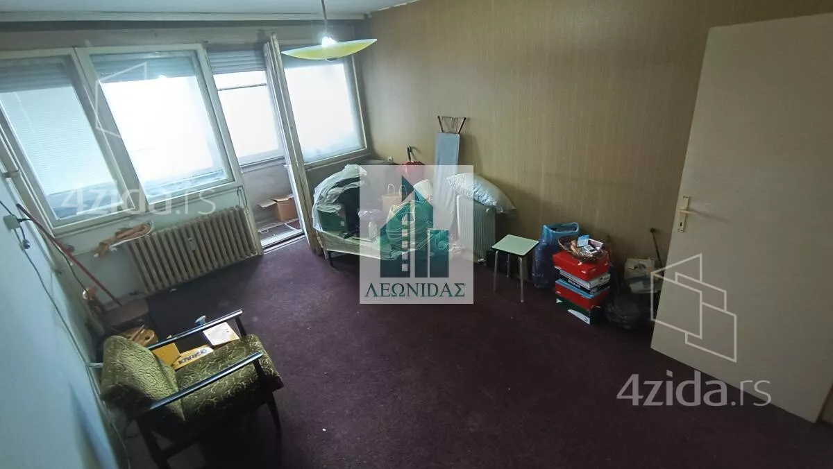 Troiposoban stan | 4zida