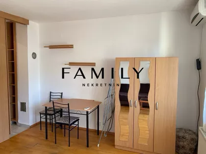 Bulevar Cara Lazara | 4zida.rs