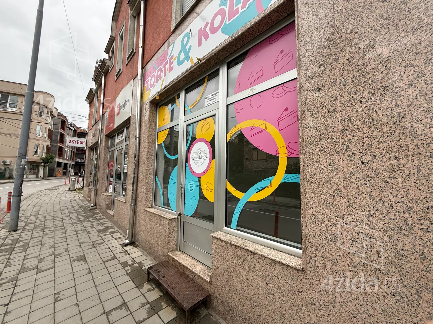 Lokal | 4zida