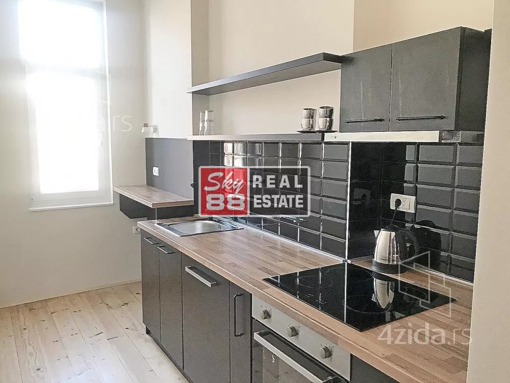 Petosoban stan | 4zida