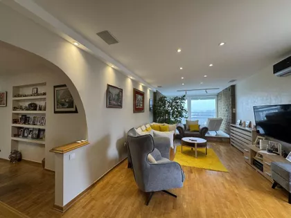 Dr Agostina Neta | 4zida.rs