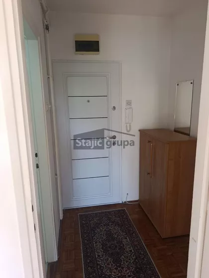 Petra Lekovića | 4zida.rs