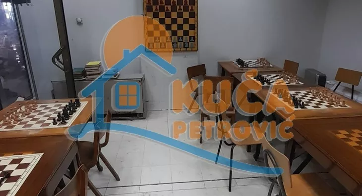 Lokal | 4zida