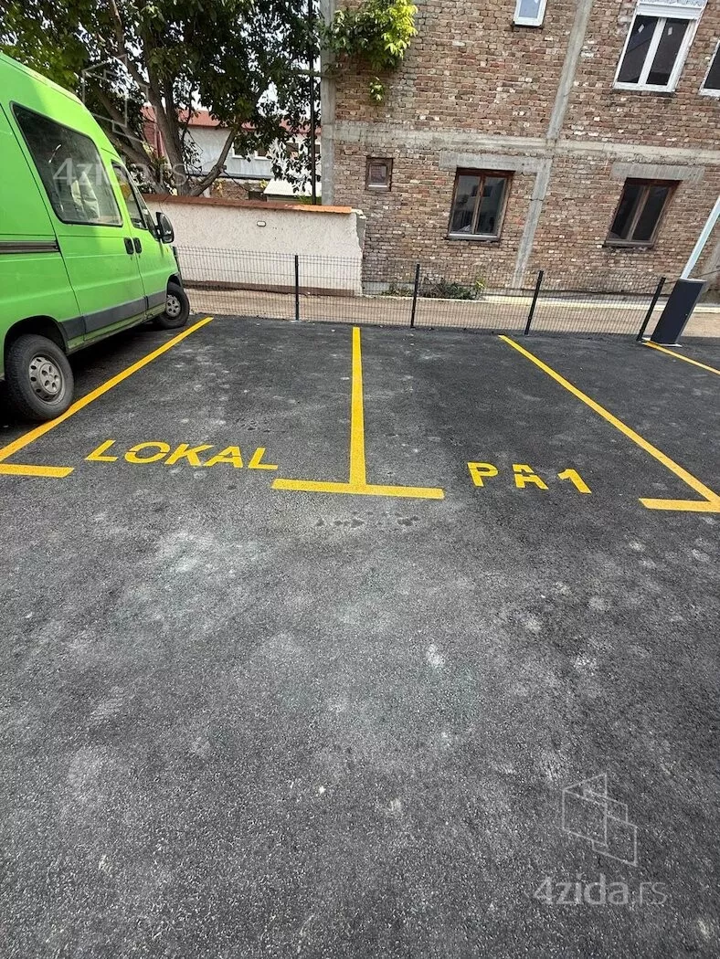 Poslovni prostor | 4zida