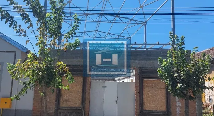 Poslovna zgrada | 4zida