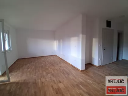 Veternička Rampa | 4zida.rs