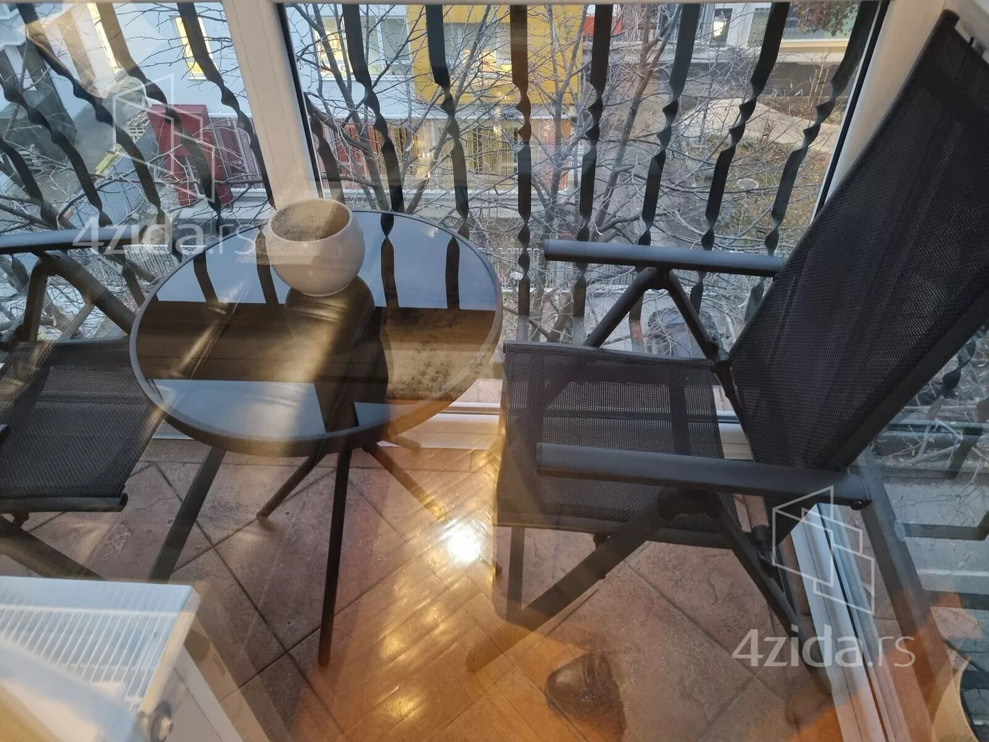 Troiposoban stan | 4zida