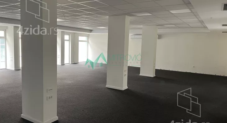 Poslovni prostor | 4zida