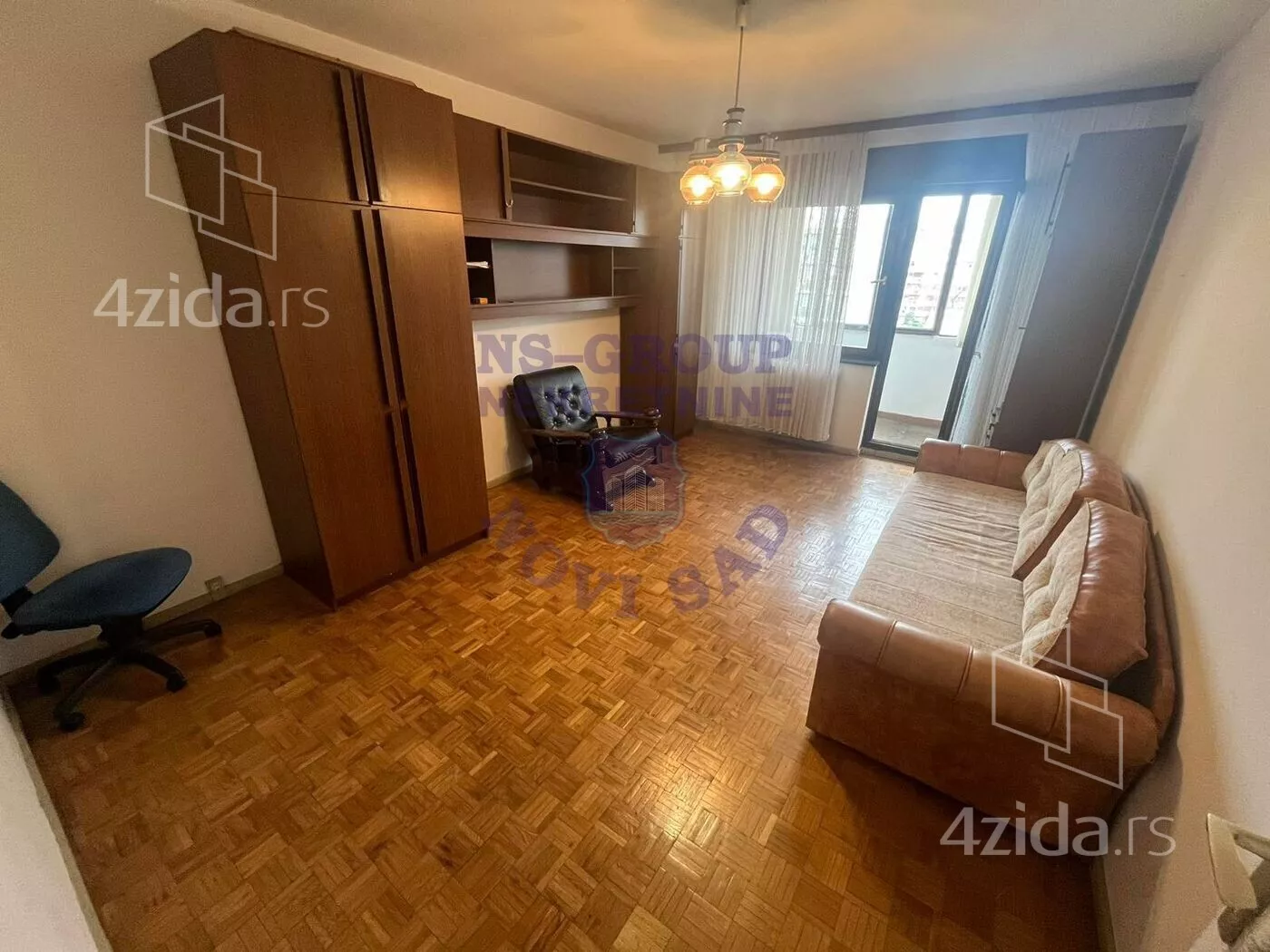 Četvoroiposoban stan | 4zida