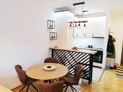 Bulevar Jna | 4zida.rs