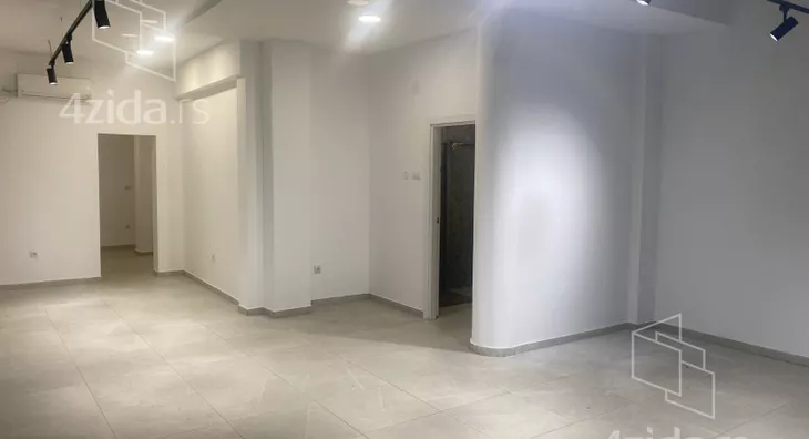 Lokal | 4zida