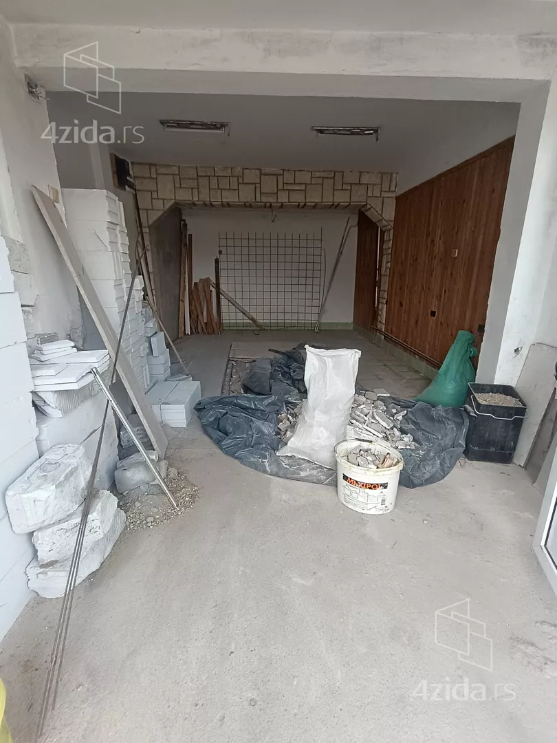 3-etažna kuća | 4zida