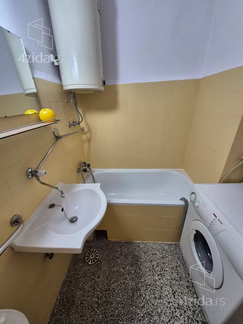 Jednosoban stan | 4zida