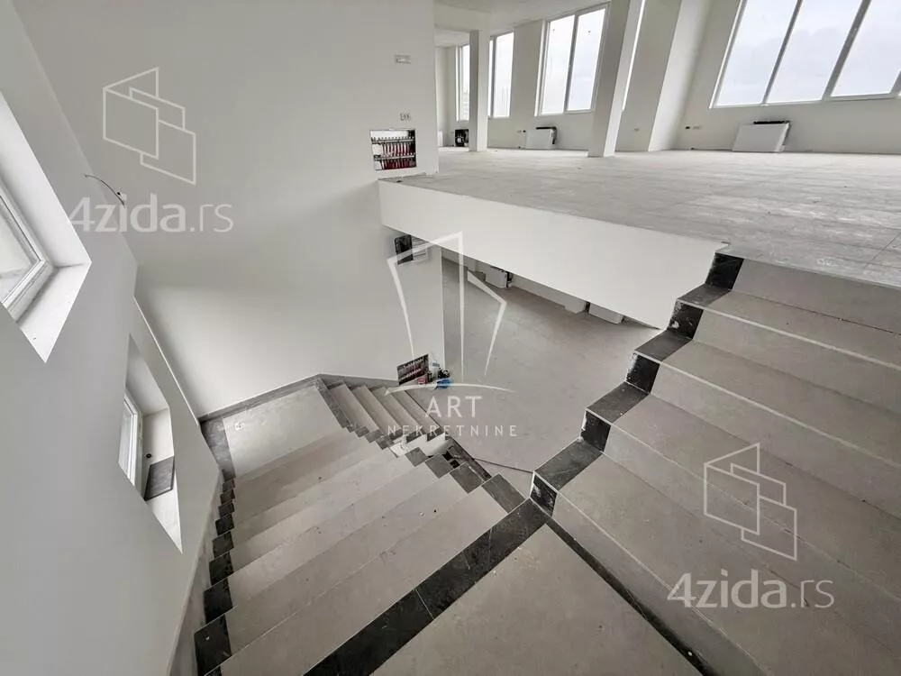 Poslovni prostor | 4zida