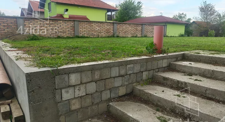 Građevinsko zemljište | 4zida