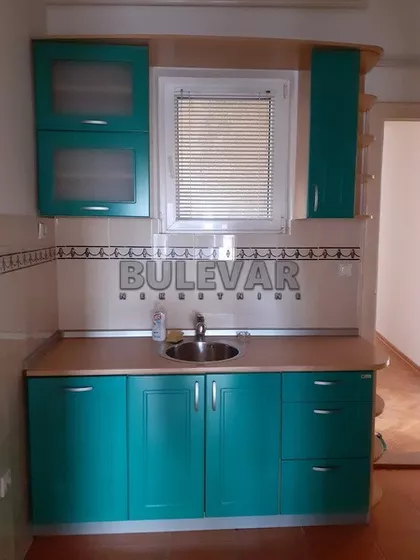 Obrenovićeva | 4zida.rs