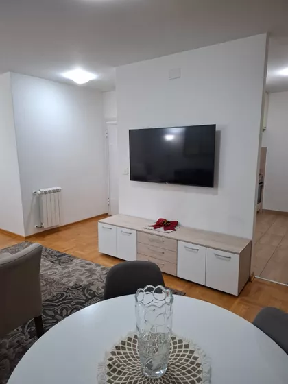 Trg Kosturnica | 4zida.rs