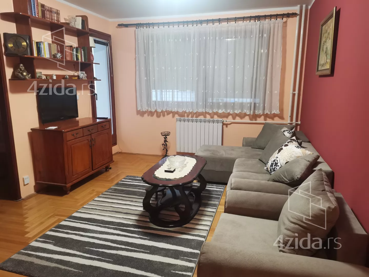 Jednoiposoban stan | 4zida