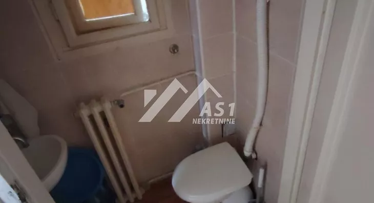 Četvoroiposoban stan | 4zida