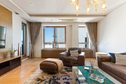 Trešnjinog cveta | 4zida.rs