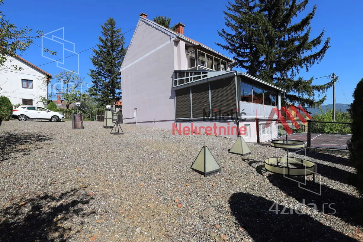 3-etažna kuća | 4zida