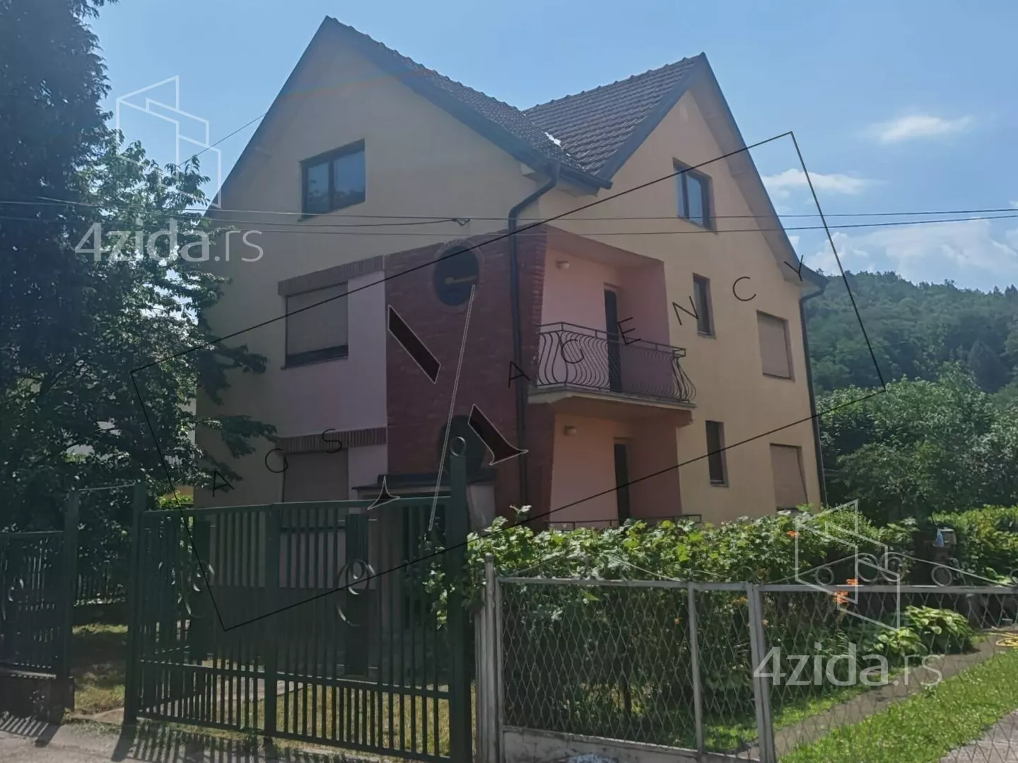 3-etažna kuća | 4zida