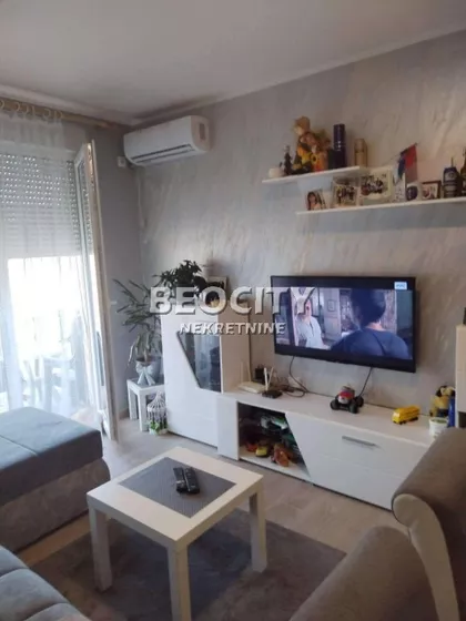 Jovana Mikića Spartak | 4zida.rs