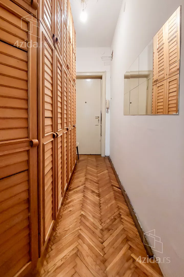 Garsonjera | 4zida
