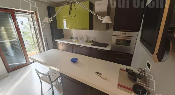 5-etažna kuća | 4zida