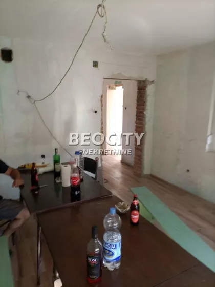 Vojvode putnika | 4zida.rs