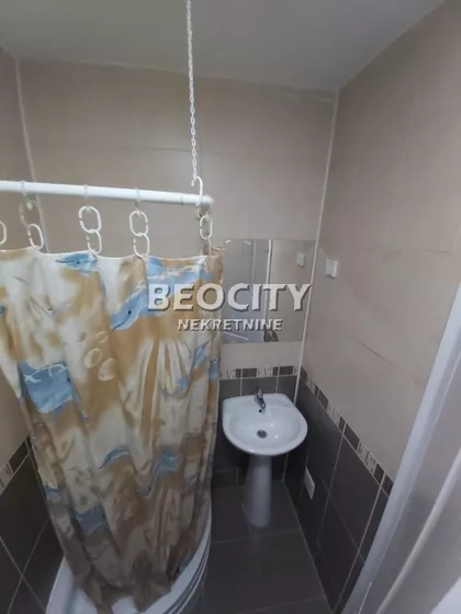 Janka Čmelika | 4zida.rs