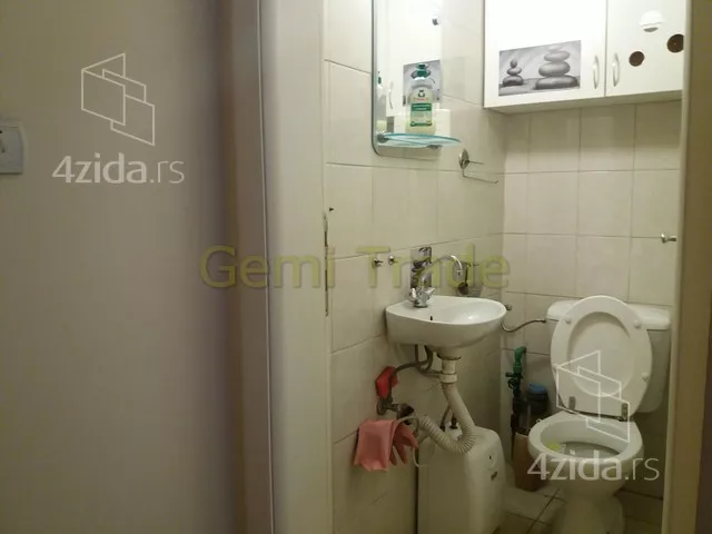 Lokal | 4zida
