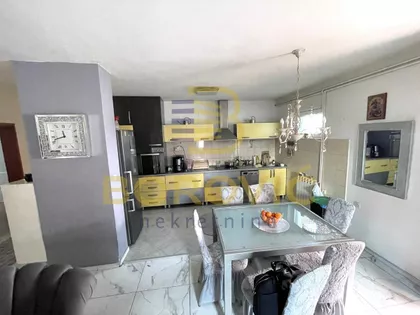 Surčin (mesto) | 4zida.rs