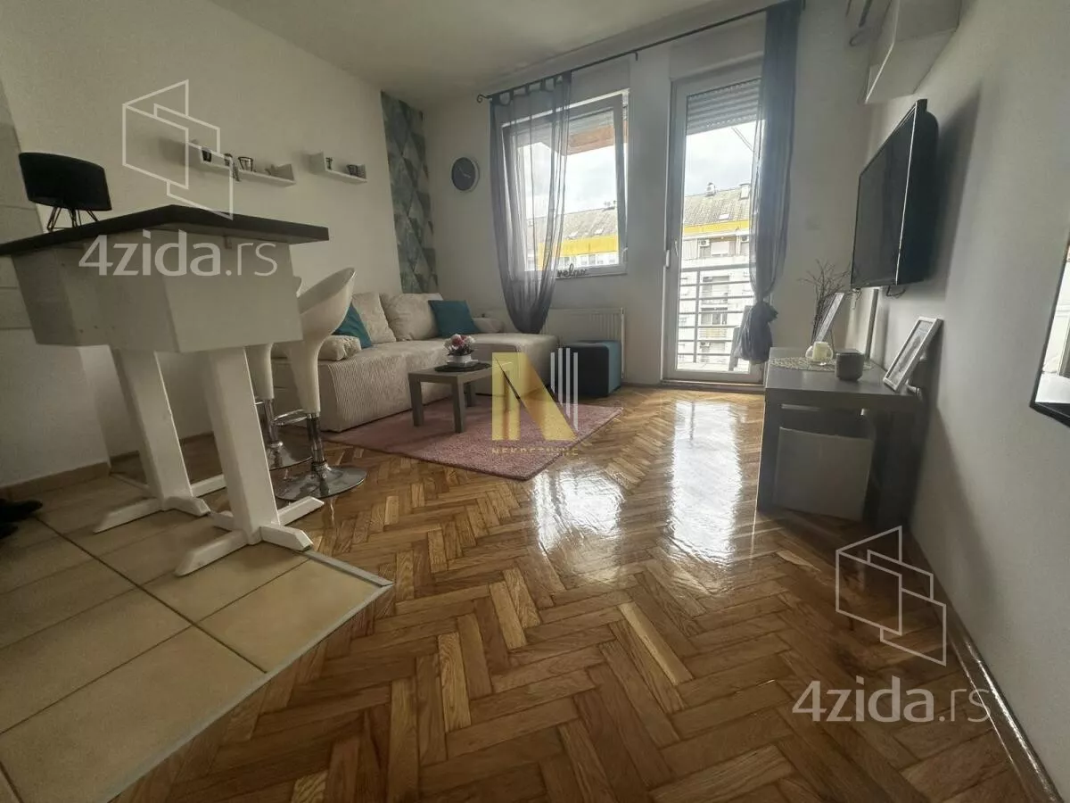 Garsonjera | 4zida