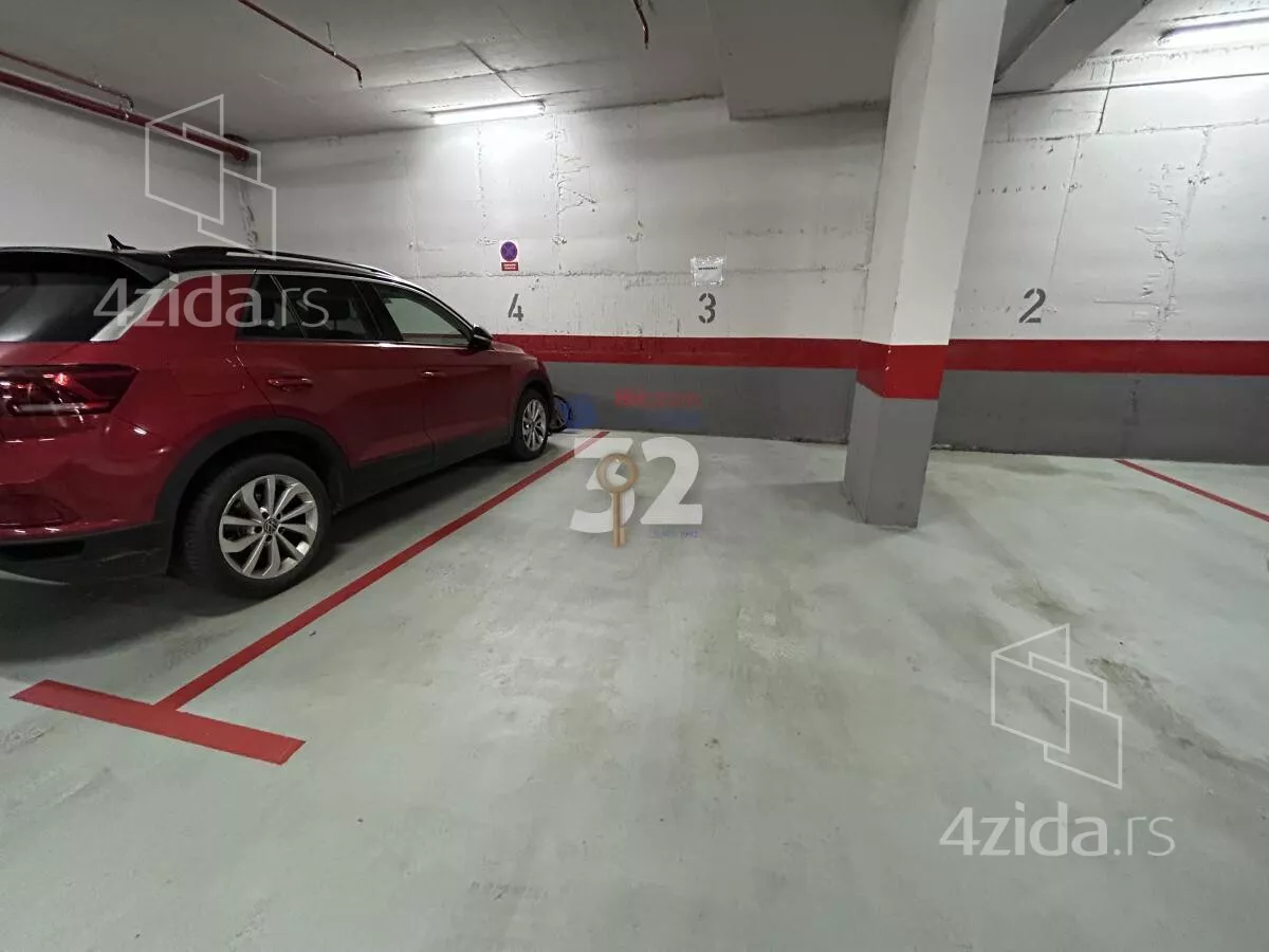 Garaža/Parking | 4zida