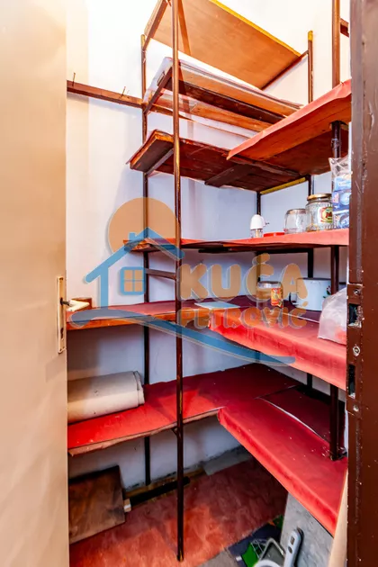 Jovana Skerlića | 4zida.rs