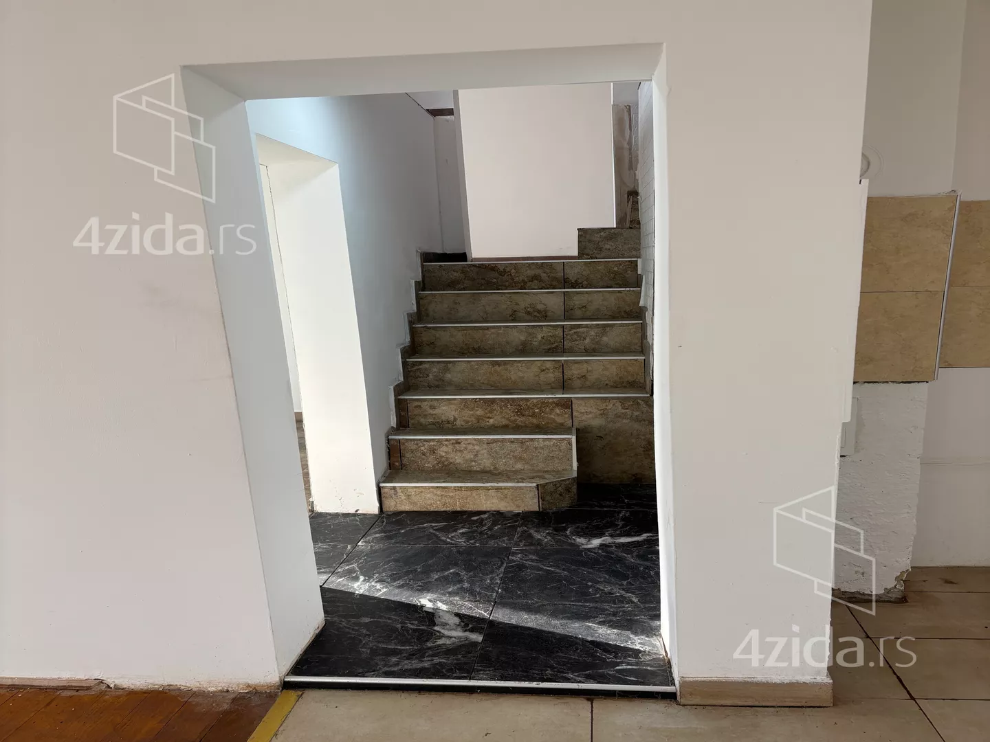 3-etažna kuća | 4zida