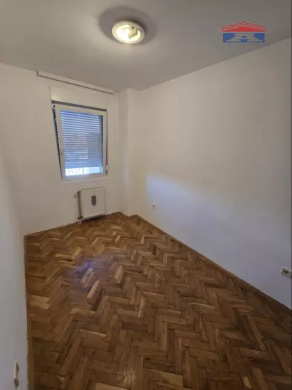 Železnička stanica | 4zida.rs