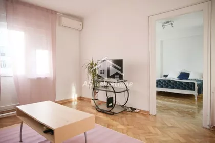 Savski Trg | 4zida.rs