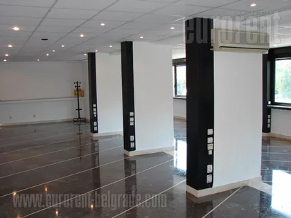 FONTANA | 4zida.rs