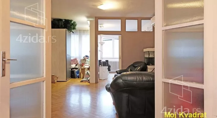 Četvoroiposoban stan | 4zida