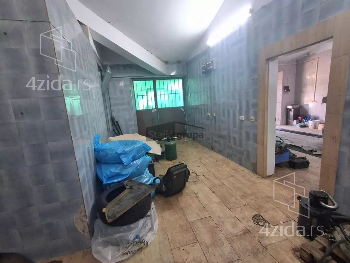 Poslovni prostor | 4zida