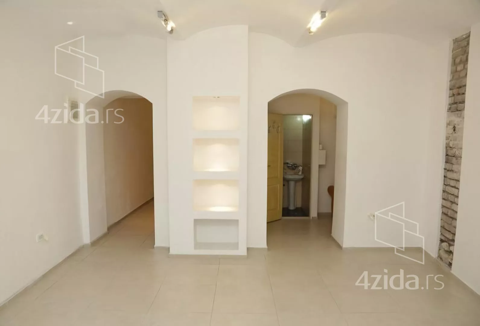 Lokal | 4zida