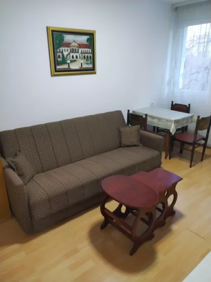 Božidar Adžija | 4zida.rs