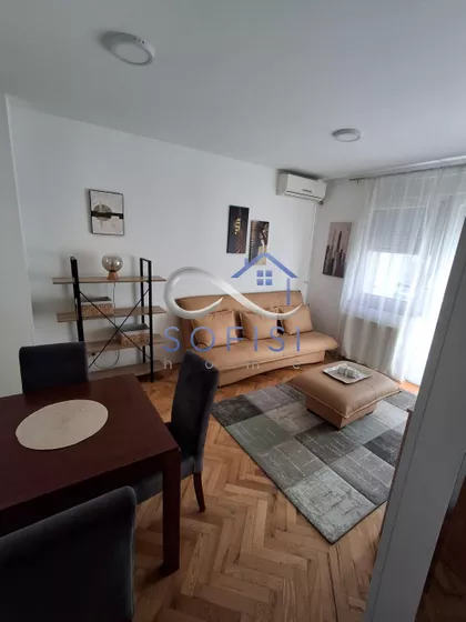 Janka Čmelika | 4zida.rs