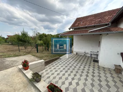 Donje Štiplje | 4zida.rs